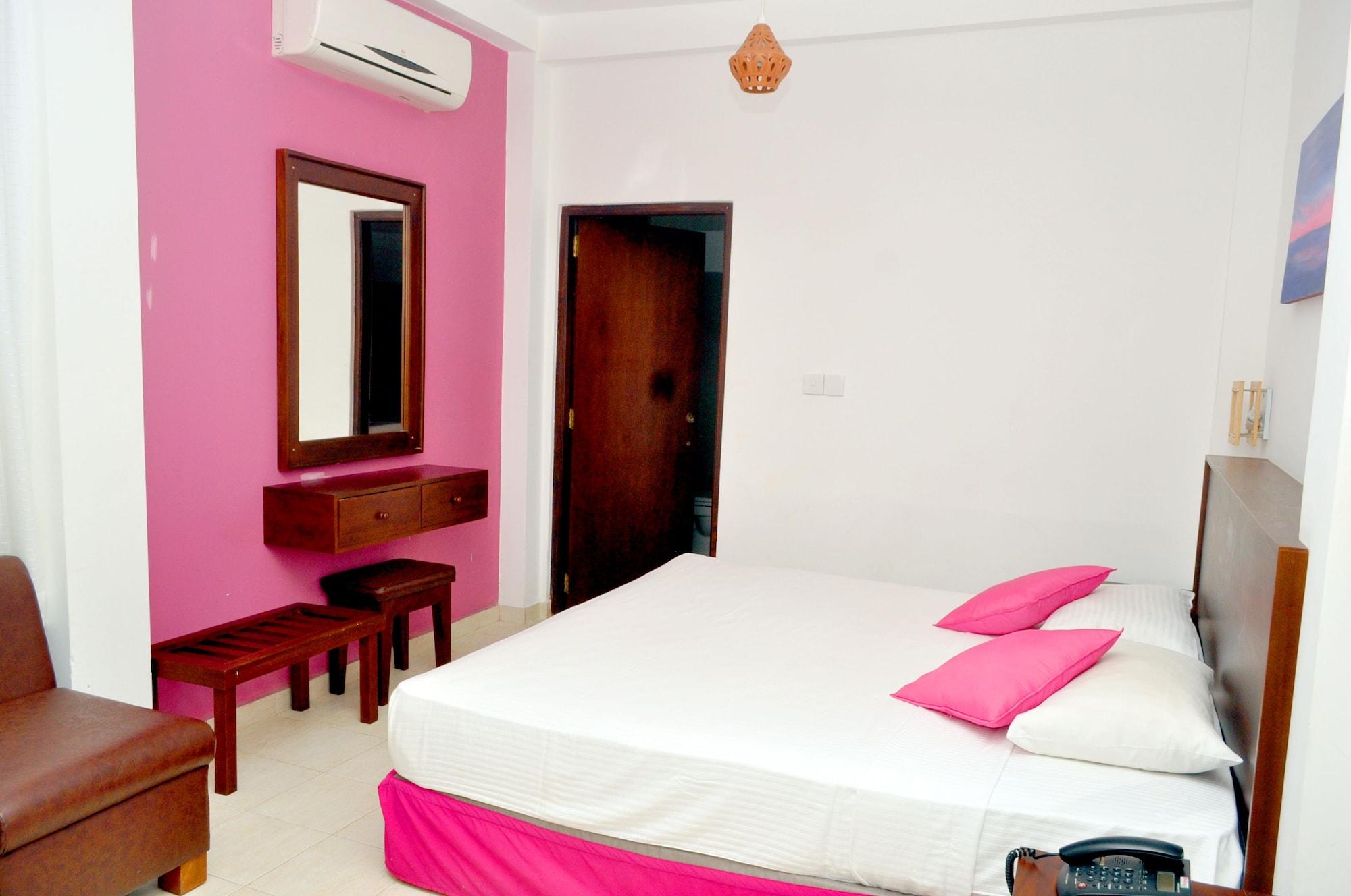 Lavendish Beach Resort Unawatuna Buitenkant foto