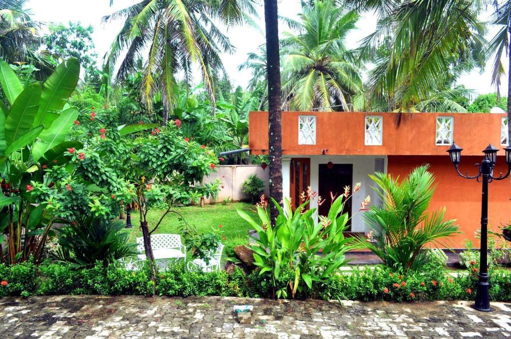 Lavendish Beach Resort Unawatuna Buitenkant foto