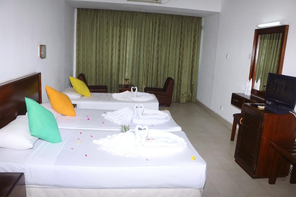 Lavendish Beach Resort Unawatuna Buitenkant foto
