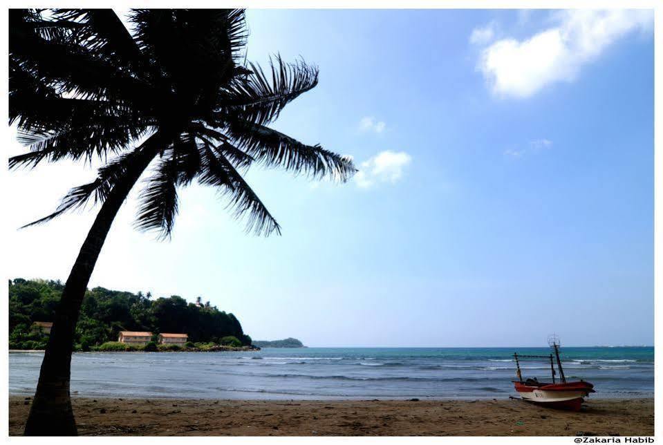 Lavendish Beach Resort Unawatuna Buitenkant foto